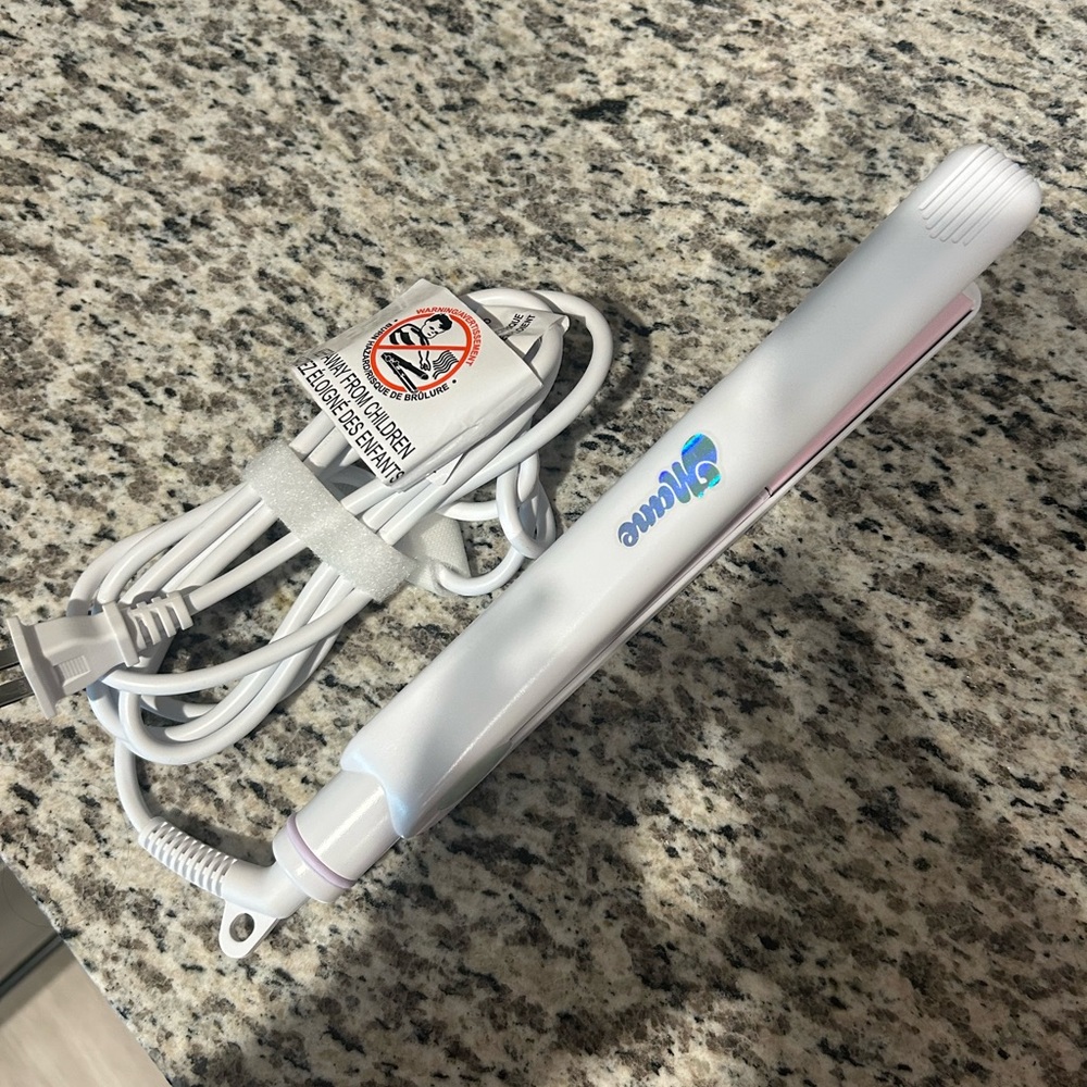 Mane straightener